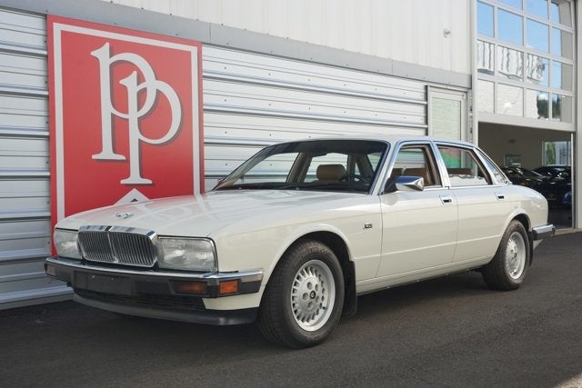 1990 Jaguar XJ6 Sovereign Sedan
