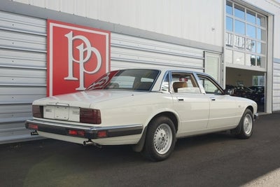 1990 Jaguar XJ6 Sovereign Sedan