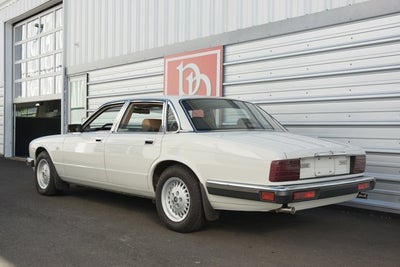 1990 Jaguar XJ6 Sovereign Sedan