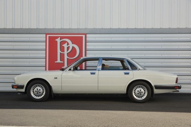 1990 Jaguar XJ6 Sovereign Sedan