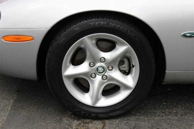 2000 Jaguar XK8 2dr Cpe