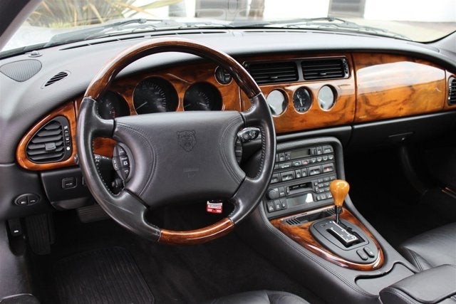 2000 Jaguar XK8 2dr Cpe