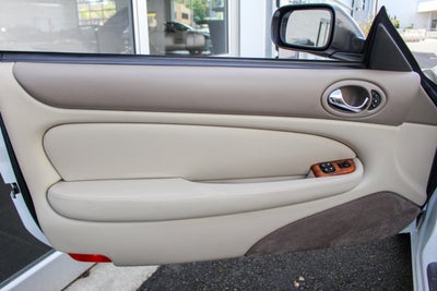 2000 Jaguar XK8 2dr Convertible