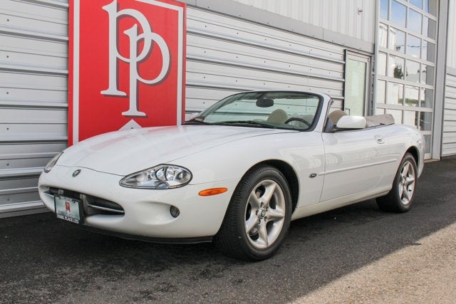 2000 Jaguar XK8 2dr Convertible