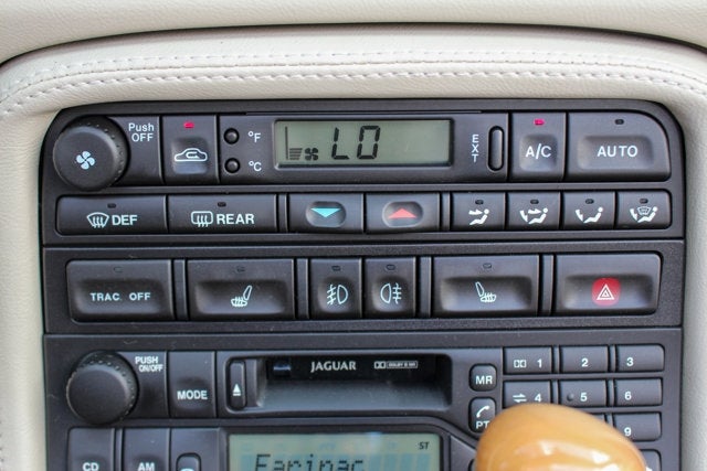 2000 Jaguar XK8 2dr Convertible