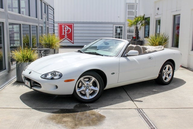 2000 Jaguar XK8 2dr Convertible