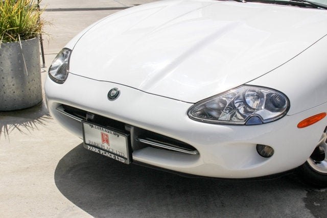 2000 Jaguar XK8 2dr Convertible