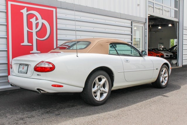 2000 Jaguar XK8 2dr Convertible