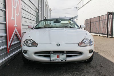 2000 Jaguar XK8 2dr Convertible