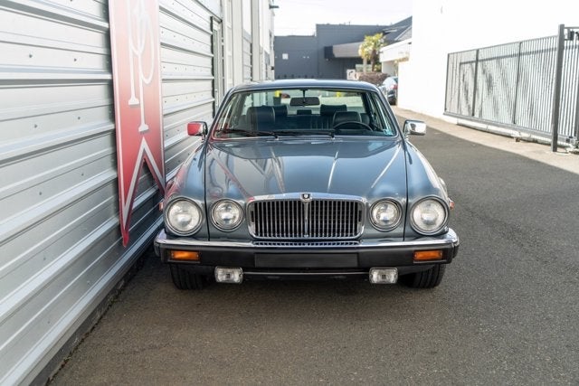 1987 Jaguar XJ12 Sovereign