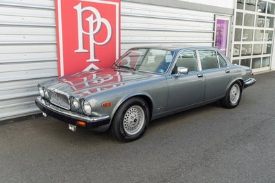 1987 Jaguar XJ12 Sovereign