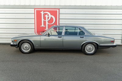 1987 Jaguar XJ12 Sovereign
