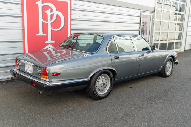 1987 Jaguar XJ12 Sovereign