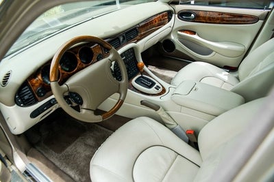 1999 Jaguar XJ Vanden Plas