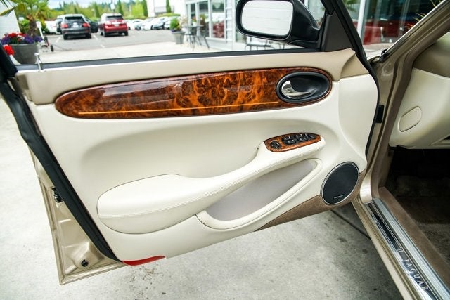 1999 Jaguar XJ Vanden Plas