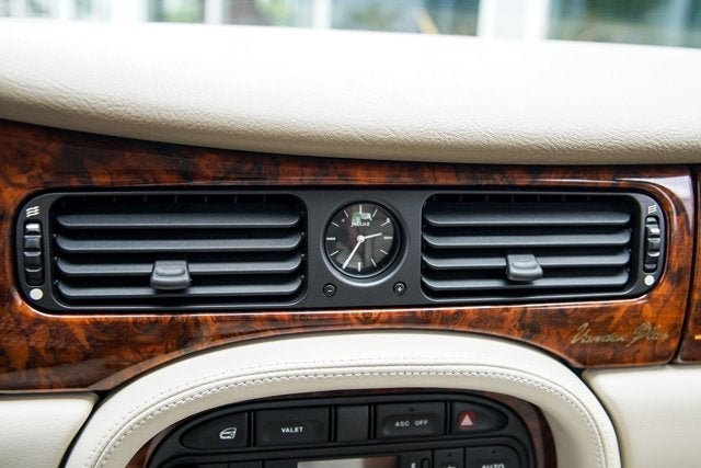 1999 Jaguar XJ Vanden Plas