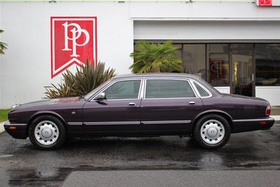 1998 Jaguar XJ8 Vanden Plas