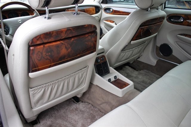 1998 Jaguar XJ8 Vanden Plas