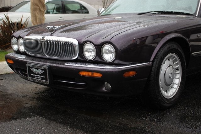 1998 Jaguar XJ8 Vanden Plas
