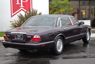 1998 Jaguar XJ8 Vanden Plas