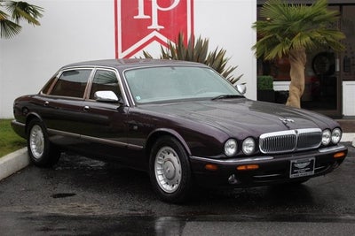 1998 Jaguar XJ8 Vanden Plas