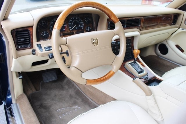1996 Jaguar XJ12 4dr Sdn 6.0L