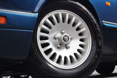 1996 Jaguar XJ12 4dr Sdn 6.0L