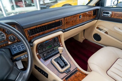 1990 Jaguar XJ Vanden Plas Majestic