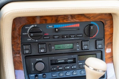 1990 Jaguar XJ Vanden Plas Majestic