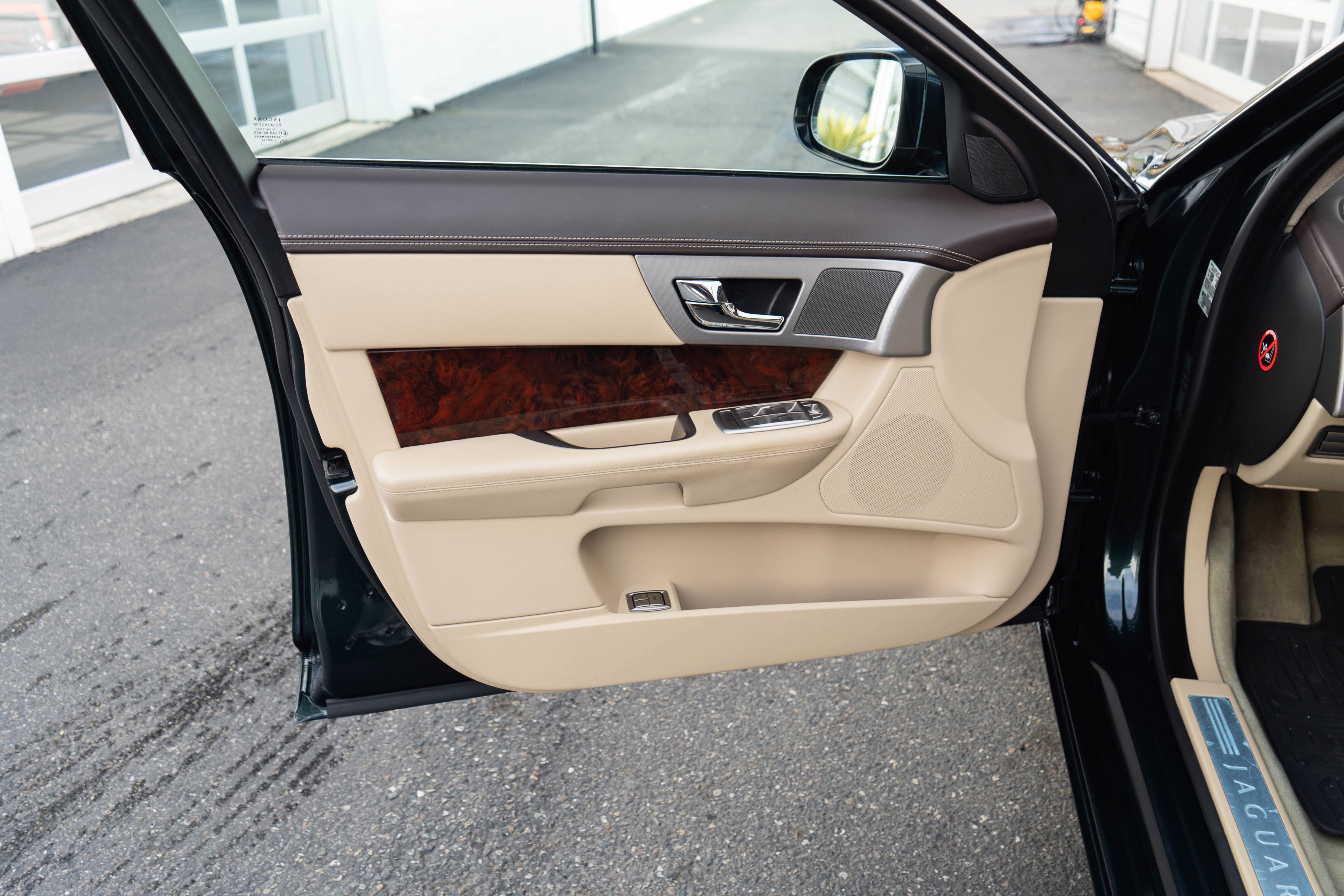2011 Jaguar XF Portfolio