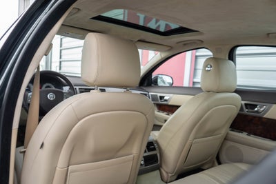 2011 Jaguar XF Portfolio