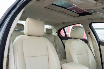 2011 Jaguar XF Portfolio