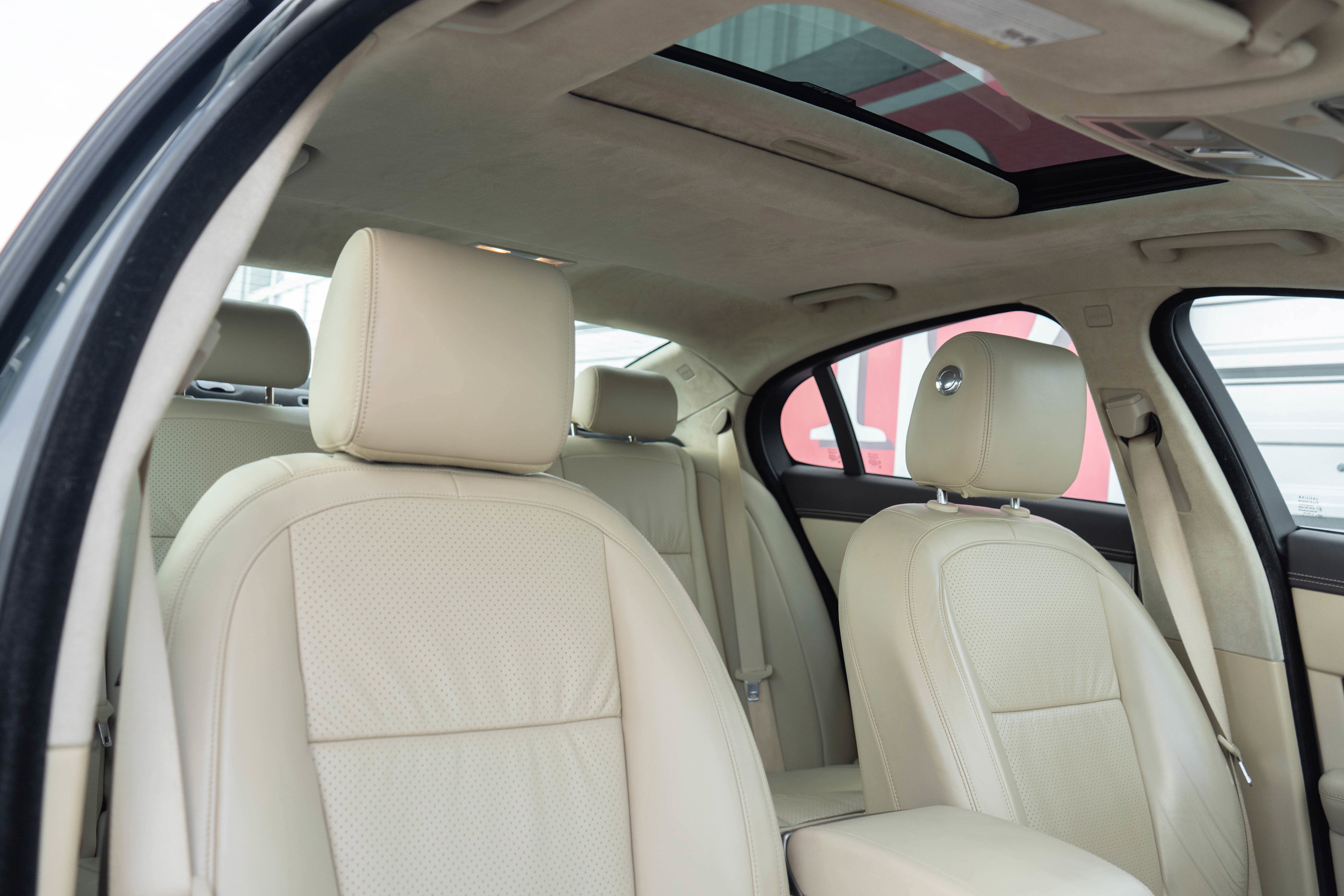 2011 Jaguar XF Portfolio