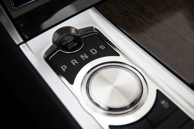 2014 Jaguar XF-R Sedan