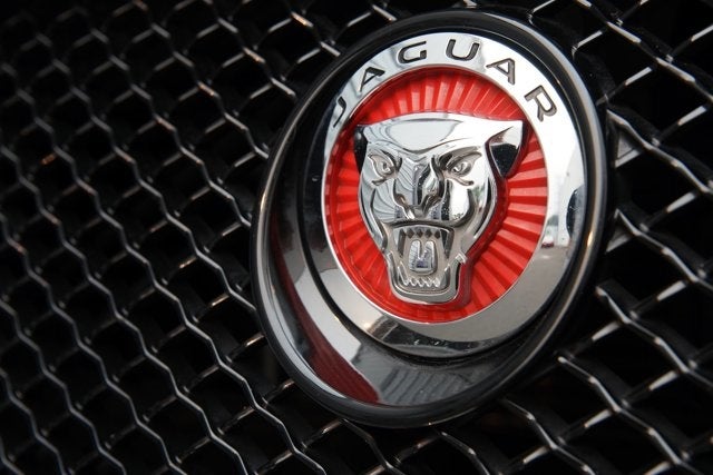 2014 Jaguar XF-R Sedan