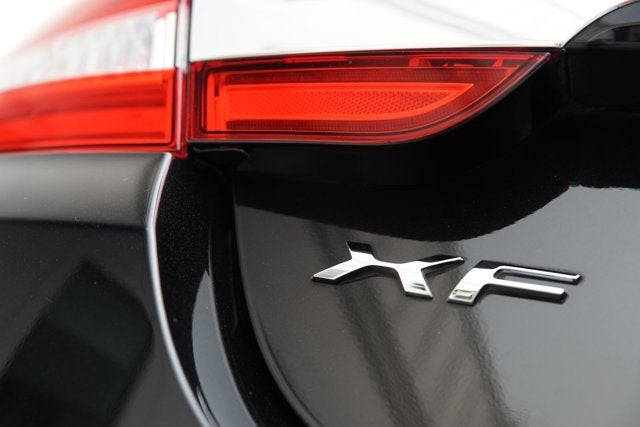 2014 Jaguar XF-R Sedan