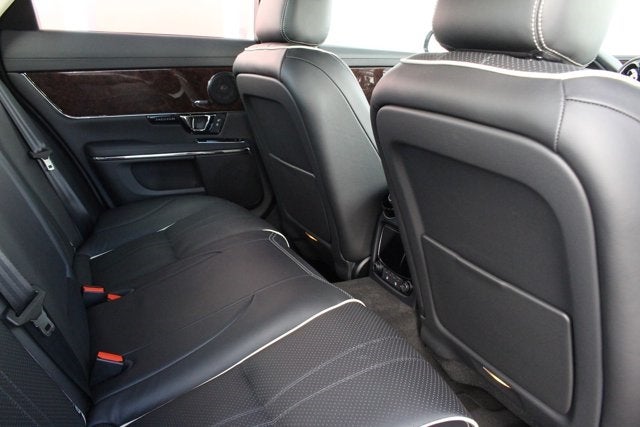 2016 Jaguar XJ R-Sport