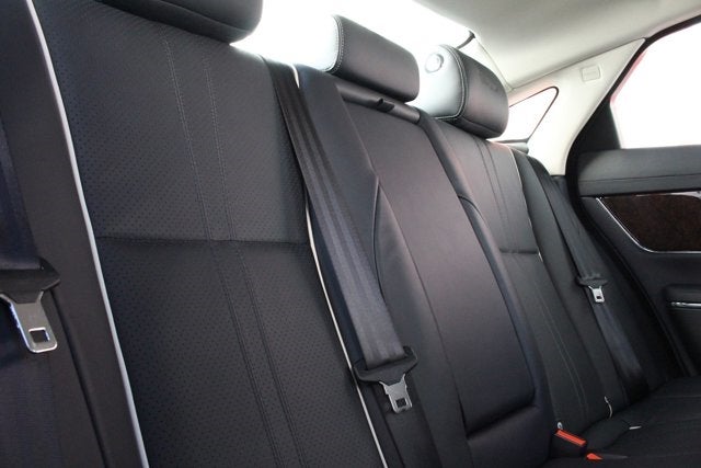 2016 Jaguar XJ R-Sport