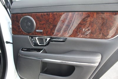 2016 Jaguar XJ R-Sport