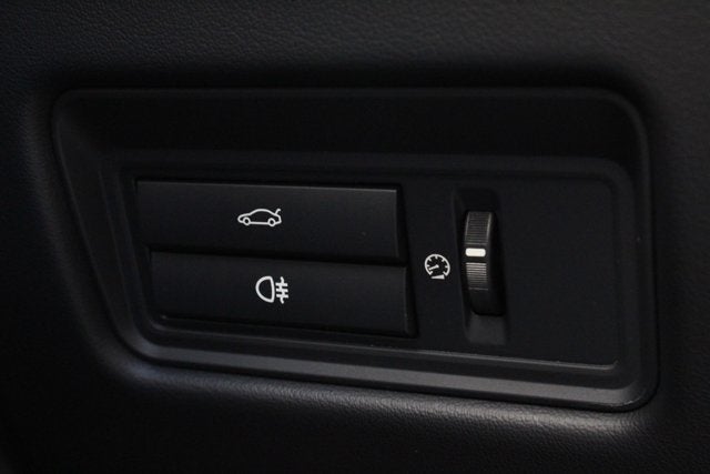 2016 Jaguar XJ R-Sport