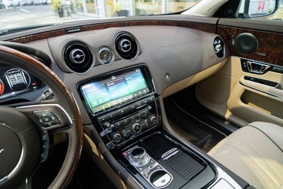 2018 Jaguar XJ Supercharged V8