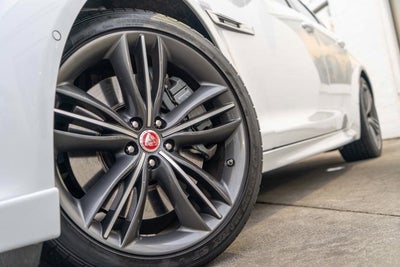 2018 Jaguar XJ Supercharged V8