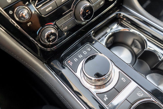 2015 Jaguar XJ 4dr Sdn RWD
