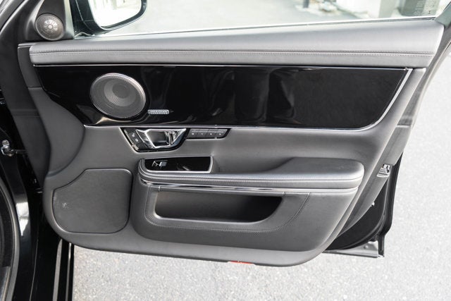2015 Jaguar XJ 4dr Sdn RWD