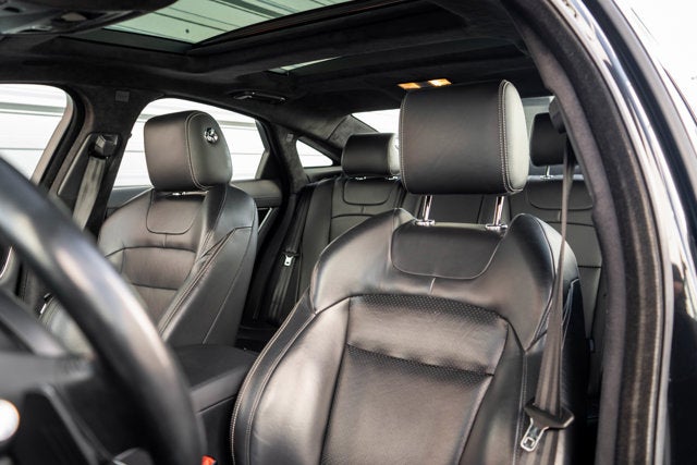 2015 Jaguar XJ 4dr Sdn RWD