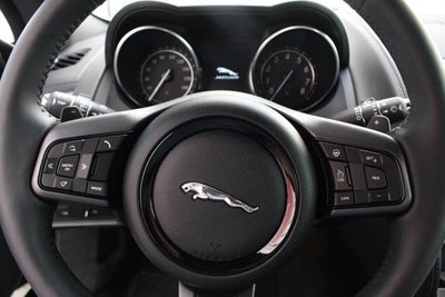 2017 Jaguar F-TYPE Coupe Auto