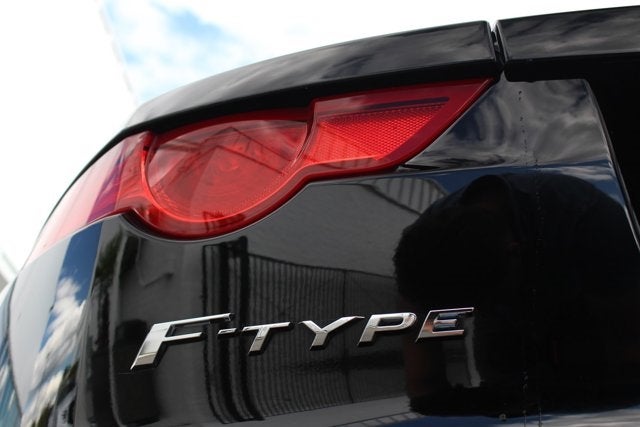 2017 Jaguar F-TYPE Coupe Auto