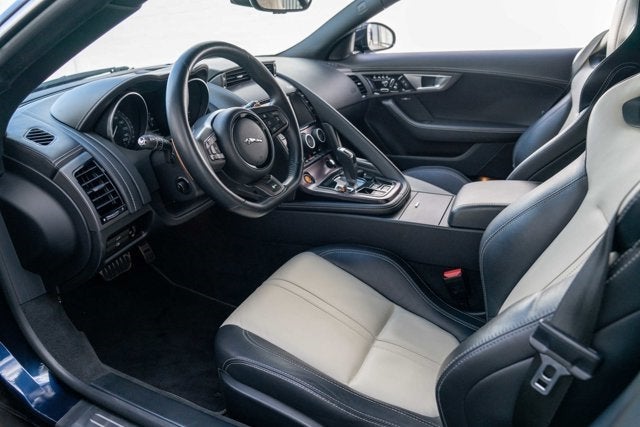 2015 Jaguar F-TYPE V8 R