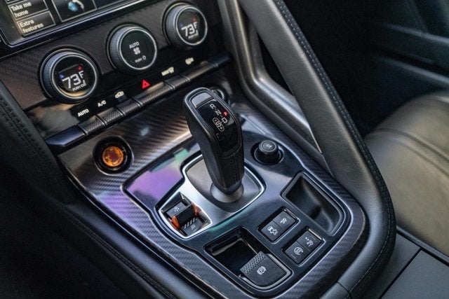2015 Jaguar F-TYPE V8 R