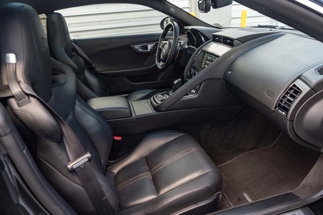 2015 Jaguar F-TYPE V8 R